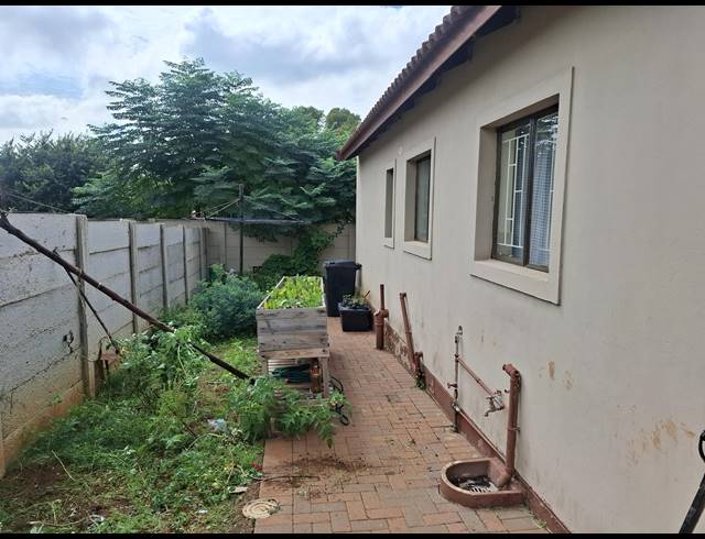 2 BEDROOM HOUSE FOR SALE IN GLEN HARVIE